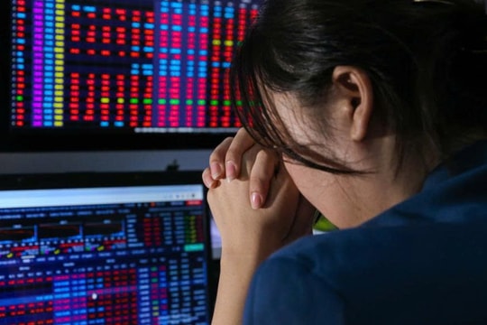 Kịch bản chứng khoán phiên sáng 31/10: Lực cầu suy yếu, VN-Index đối mặt ngưỡng 1.665 điểm