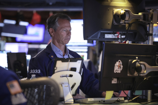 Chính phủ Mỹ vẫn đóng cửa, chứng khoán Mỹ lại gây bất ngờ