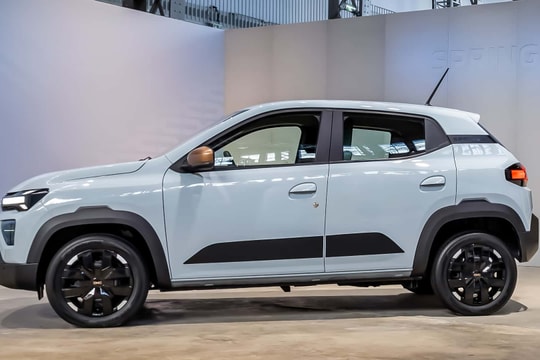 Không chỉ rẻ nhất châu Âu, mẫu xe điện này còn mạnh gấp đôi và sạc nhanh vượt trội