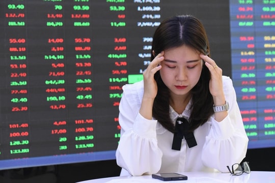 Cổ phiếu một công ty chứng khoán vào diện hạn chế giao dịch, 3 ngày giảm tới 14%