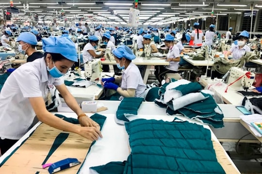 Sóng tăng chưa dừng lại tại một cổ phiếu đầu ngành dệt may