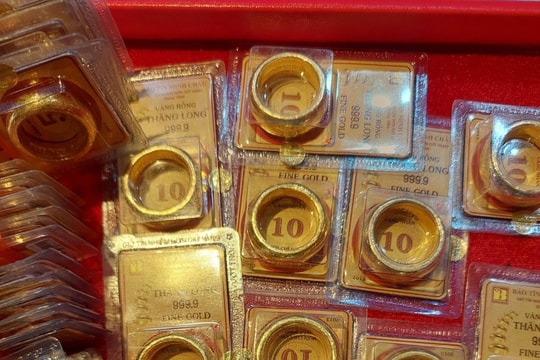 Giá vàng nhẫn hôm nay 7/10: Xô đổ kỷ lục 140 triệu đồng?