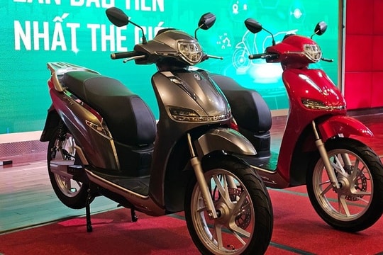 Lần đầu xuất hiện mẫu xe điện chạy 100 km/h, sạc một lần đi gần 300km: Giá rẻ hơn cả xe tay ga cao cấp