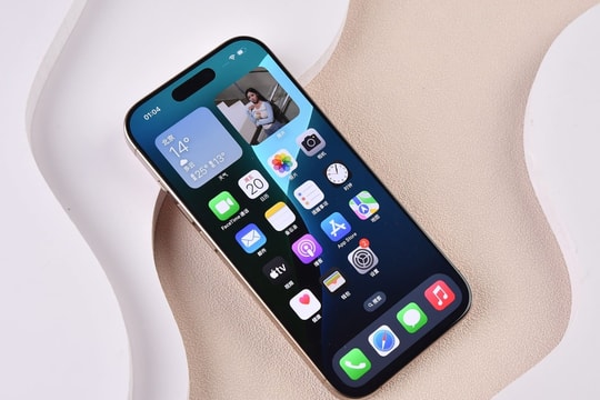 Chiếc iPhone Pro Max bất ngờ giảm gần 10 triệu, giá rẻ kỷ lục đầu tháng 10