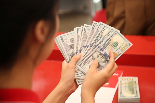 Tỷ giá USD hôm nay 8/10: Thị trường chờ phát biểu của Chủ tịch Fed