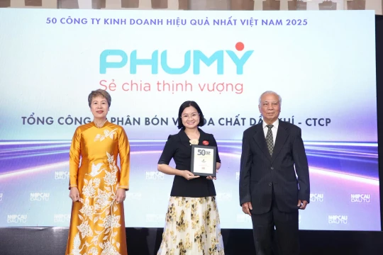 Phú Mỹ - PVFCCo xuất sắc tiếp tục đạt danh hiệu kép Top 50 Thương hiệu mạnh và Top 50 Công ty kinh doanh hiệu quả nhất 2025