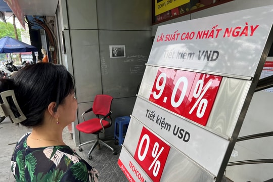 Lãi suất ngân hàng hôm nay 10/10: Bất ngờ lớn từ Techcombank