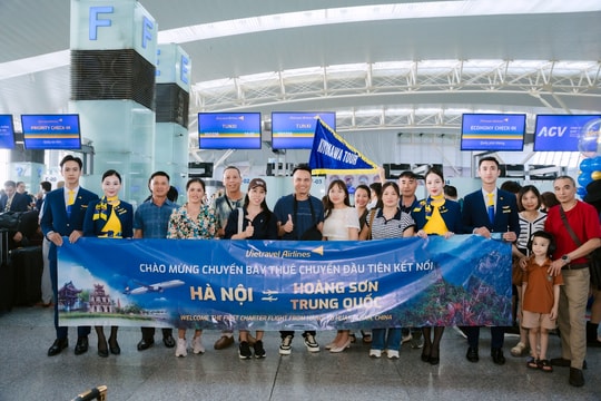 VIETRAVEL AIRLINES thực hiện thành công chuyến bay CHARTER đầu tiên kết nối Hà Nội – Hoàng Sơn, Trung Quốc