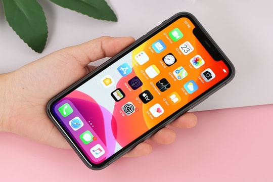 Bộ đôi iPhone gây sốt với giá chưa đến 10 triệu, hiệu năng vẫn "cân" mọi tác vụ năm 2025