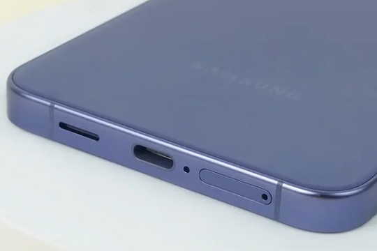 Vẫn là hàng flagship nhưng giá rẻ ngang máy tầm trung: Chiếc điện thoại gây bão nhờ AI thông minh vượt trội