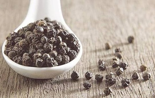 Giá tiêu hôm nay 17/10: Nhích nhẹ trong nước