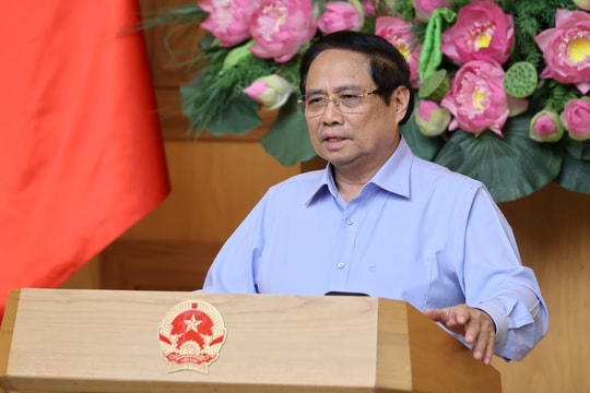 Thủ tướng: Không tạo "giấy phép con", giảm gánh nặng hành chính cho doanh nghiệp trong hoạt động hợp chuẩn, hợp quy