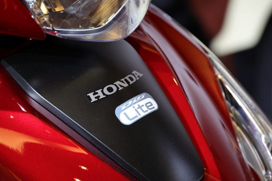 Bản sao của Honda Vision lộ diện: Đẹp từng milimet, siêu tiết xăng, giá "êm ví"