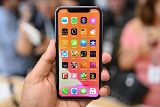iPhone đời cũ giá dưới 10 triệu vẫn cân mọi tác vụ, màn OLED đẹp ngang flagship 2025