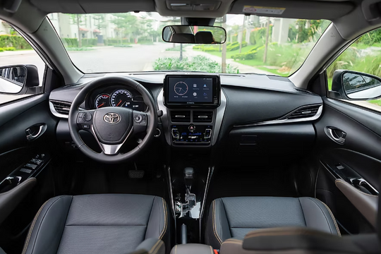 Xe xăng "quốc dân" giảm giá cực sâu, tiết kiệm nhất phân khúc: Tiện nghi đầy đủ, bền bỉ chuẩn Nhật