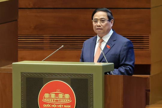 Thủ tướng: Kinh tế Việt Nam khẳng định đủ sức chống chịu trước các cú sốc bên ngoài, tăng trưởng cao hàng đầu thế giới