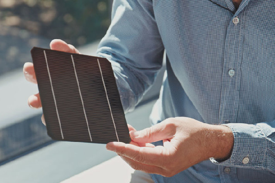 Công nghệ pin mặt trời mới tăng hiệu suất lên gần 50%