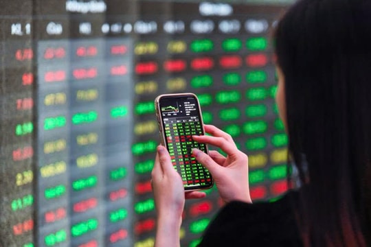 FPT cùng GAS kéo mạnh, chứng khoán tiếp diễn hồi phục phiên thứ hai