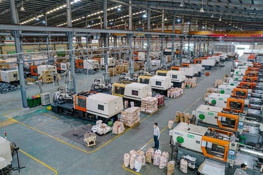 Doanh nghiệp nhựa gần 65 năm tuổi vượt đích năm sau 3 quý