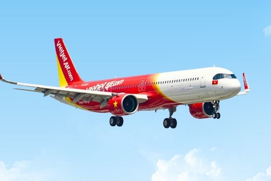 Định giá đã ở mức cao, có nên mua vào cổ phiếu Vietjet (VJC)?
