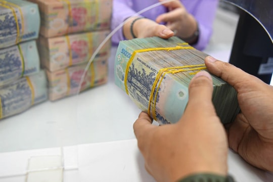 Một ngân hàng vừa được chấp thuận lập công ty xử lý nợ, sắp phát hành thêm 132 triệu cổ phiếu