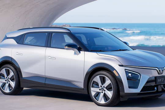 SUV điện Việt ưu đãi tới 100 triệu đồng: Sạc một lần đi gần 500km và miễn phí sạc