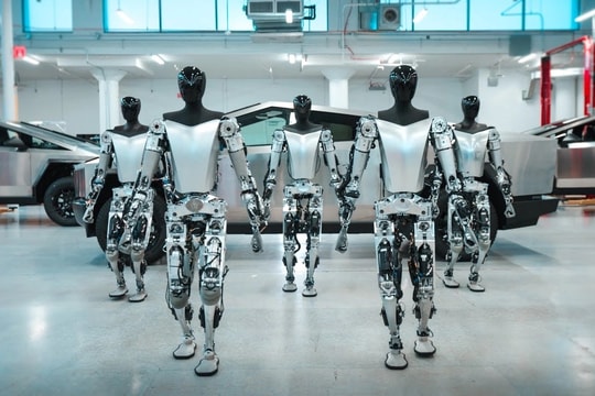 Tỷ phú Elon Musk: “Cần 1.000 tỷ USD để kiểm soát đội quân robot Tesla”