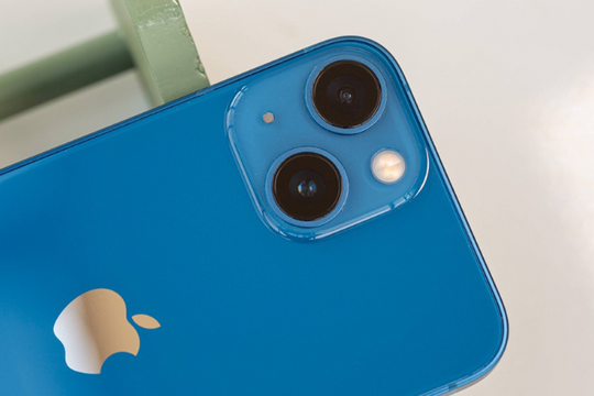 Chiếc iPhone nhỏ nhưng hiệu năng khiến Android run sợ: Chip A15, camera kép xịn, giá chỉ hơn 6 triệu