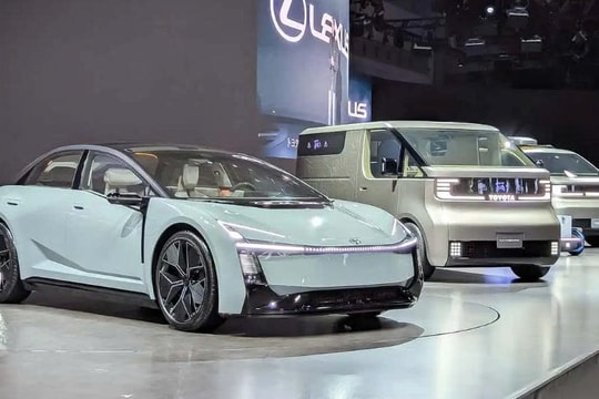 Các hãng xe "quốc dân" Honda, Toyota và Mazda giới thiệu hàng loạt mẫu xe điện mới