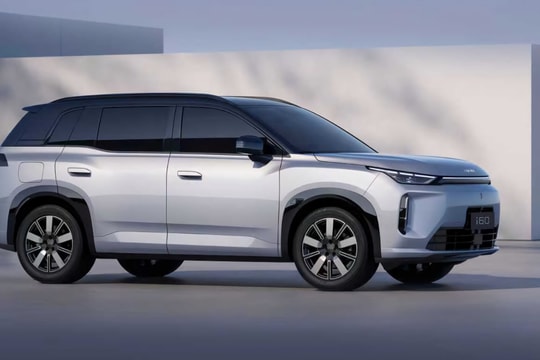 Chiếc SUV điện "xịn xò" gây sốt: Pin chạy 1.300 km, giá chỉ hơn 500 triệu
