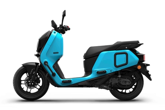 Chiếc xe điện có cốp to hơn Honda LEAD, sạc 1 lần đi 160km, tốc độ tốidđa lên tới 90km/h