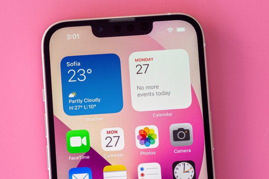 "Vua iPhone giá rẻ" quay trở lại: Chip mạnh, camera chéo, pin bền bỉ