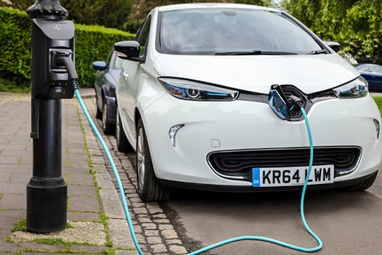 Người sử dụng xe hybrid có thể sẽ bắt buộc phải sạc điện thường xuyên