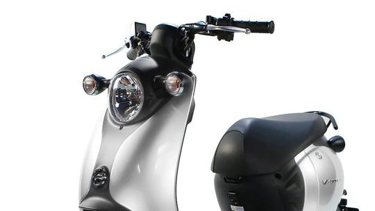 Chiếc xe điện Honda nhập khẩu giá rẻ khiến giới trẻ mê mẩn: Thiết kế nhỏ gọn, động cơ 1200W, sạc một lần đi 80km