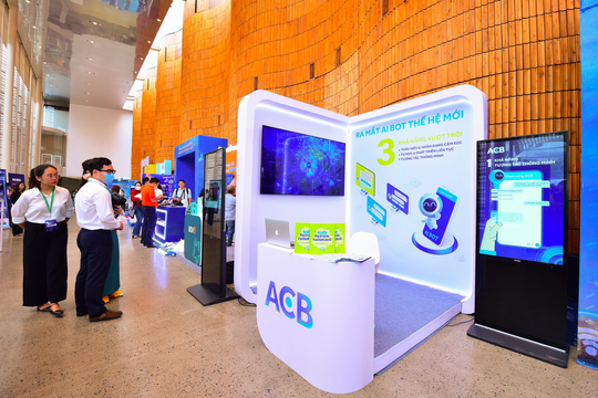ACB ra mắt gói ưu đãi “0 đồng” hỗ trợ hộ kinh doanh chuyển đổi hóa đơn và nộp thuế điện tử