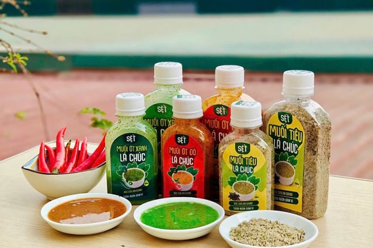 Chàng trai An Giang mang lá chúc từ quê ra phố, mở hướng làm giàu mới từ nông sản miền Tây