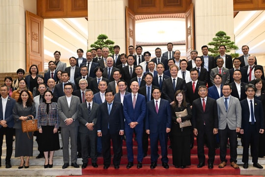 Thủ tướng: Việt Nam phấn đấu có nhà máy chip bán dẫn đầu tiên trong năm 2026