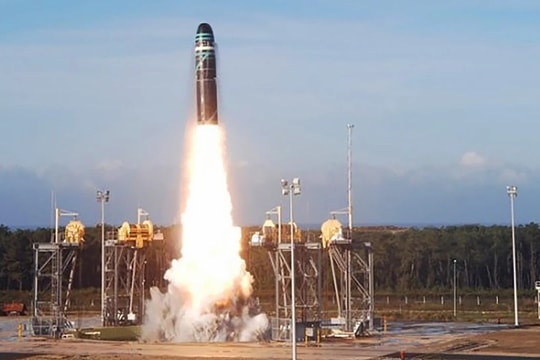 Tên lửa đạn đạo hạt nhân có tầm bắn đến 3.000km, tốc độ siêu âm, có thể bay ngoài khí quyển