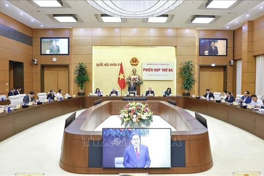 Chủ tịch Quốc hội chủ trì Phiên họp thứ ba Hội đồng Bầu cử quốc gia