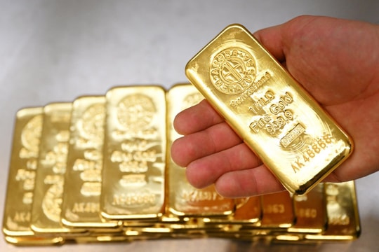 Dự báo giá vàng ngày mai 12/11: Thị trường vẫn “nóng rực”