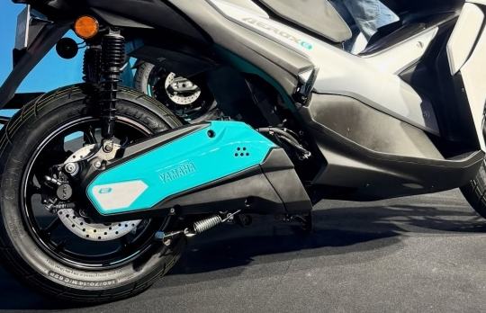 Yamaha ra mắt xe điện thể thao hoàn toàn mới: Thiết kế hầm hố, chạy 100 km/lần sạc, công suất vượt trội