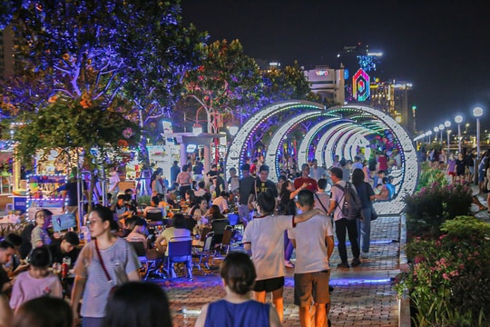 Kinh tế đêm Đà Nẵng còn thiếu một “thỏi nam châm” xứng tầm