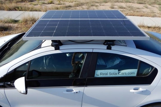 Xe điện sạc bằng năng lượng mặt trời, tầm hoạt động tối đa 642 km