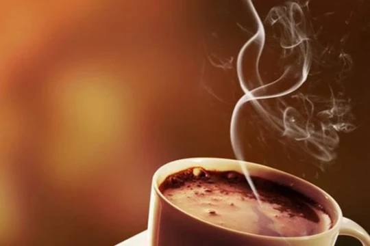 Thức uống quen thuộc hóa "lá chắn" bảo vệ tim mạch cho dân văn phòng