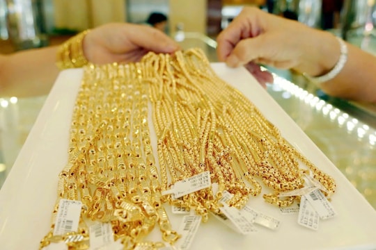 Dự báo giá vàng ngày mai 15/11: Vàng tiếp tục hưởng lợi từ yếu tố này