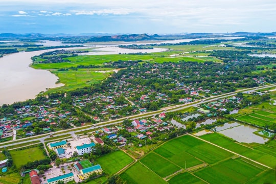 Sau sáp nhập, Hà Tĩnh đang quy hoạch vùng đất nhỏ ven sông Lam trở thành cực phát triển mới phía Bắc, đón lợi ích từ dự án đường sắt cao tốc Bắc - Nam