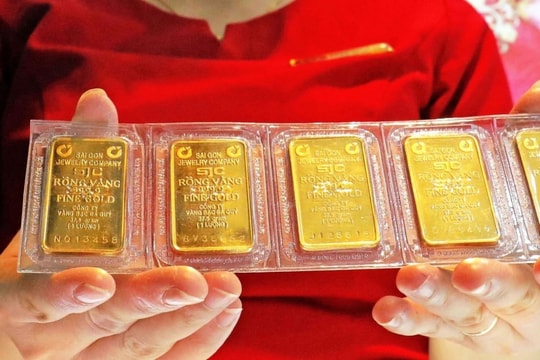 Dự báo giá vàng ngày mai 16/11: Áp lực bán lớn