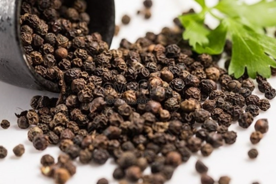 Giá tiêu hôm nay 17/11/2025: Giảm diện rộng đầu tuần