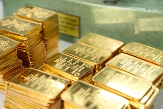 Dự báo giá vàng ngày mai 18/11: Tích lũy trước tuần dữ liệu quan trọng