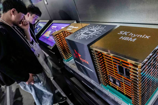 OpenAI gom 900.000 wafer HBM mỗi tháng, ngành bán dẫn chao đảo